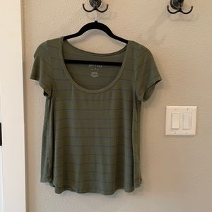 American Eagle shirt!